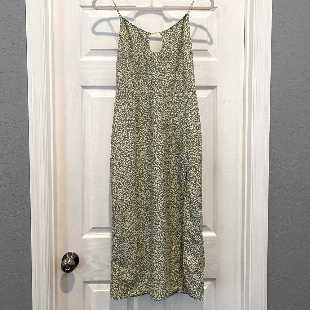 A&F Keyhole Halter MIDI Dress Small Green & White